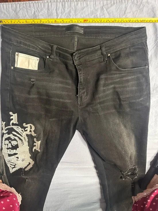 AMIRI Black Skinny Jeans with White Graphic Detailing - Men's - Picture 16 of 16